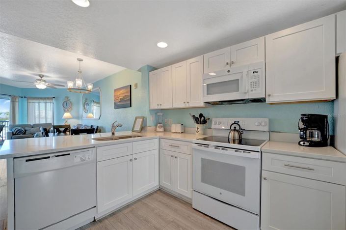 Image No.13-2 Bed Property for sale