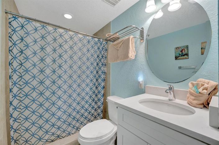 Image No.32-2 Bed Property for sale