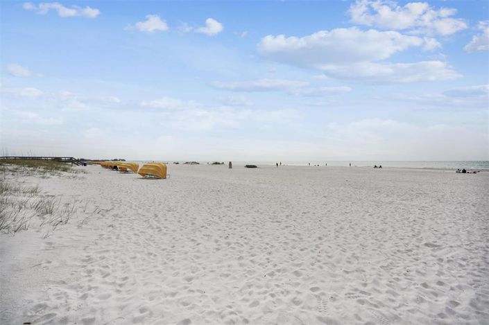 Image No.39-2 Bed Property for sale