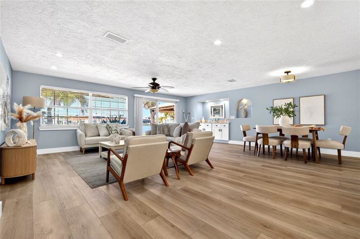 Image No.12-3 Bed Property for sale