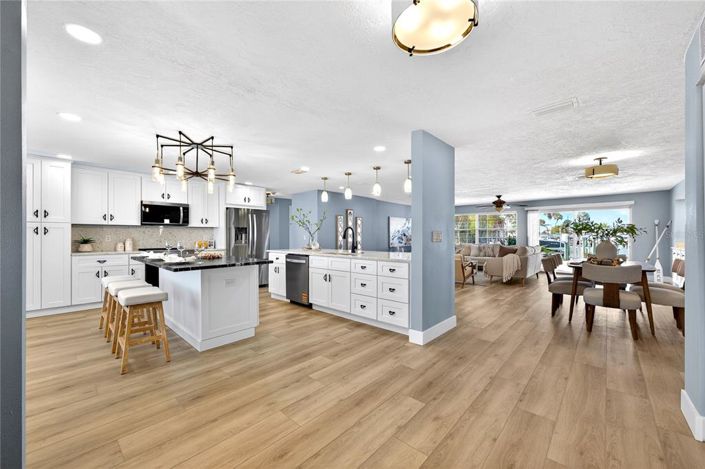 Image No.2-3 Bed Property for sale