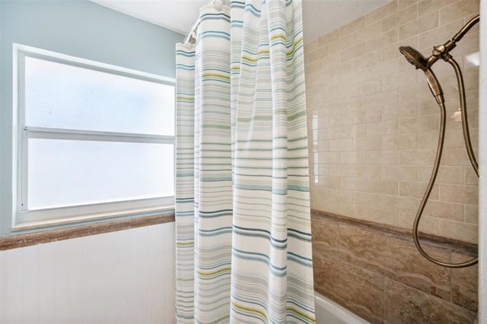 Image No.30-3 Bed Property for sale