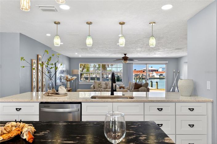 Image No.4-3 Bed Property for sale