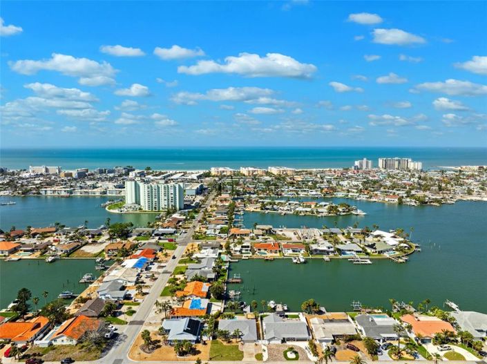 Image No.41-3 Bed Property for sale