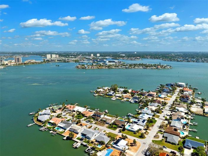 Image No.47-3 Bed Property for sale