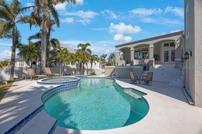 Image No.2-Propriété de 4 chambres à vendre à Floride