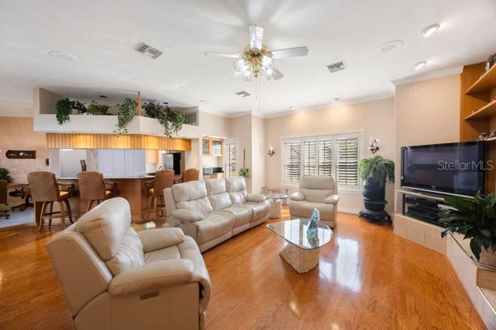 Image No.22-Propriété de 4 chambres à vendre à Floride