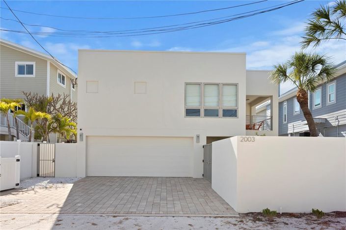 Image No.50-4 Bed Property for sale