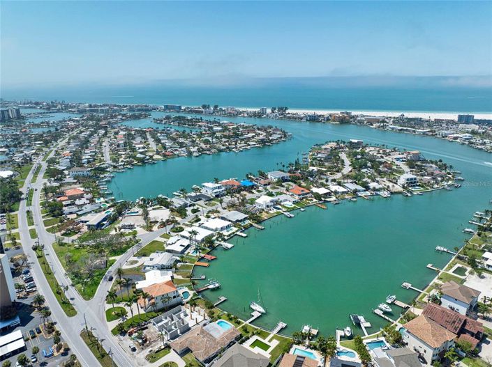 Image No.11-4 Bed Property for sale