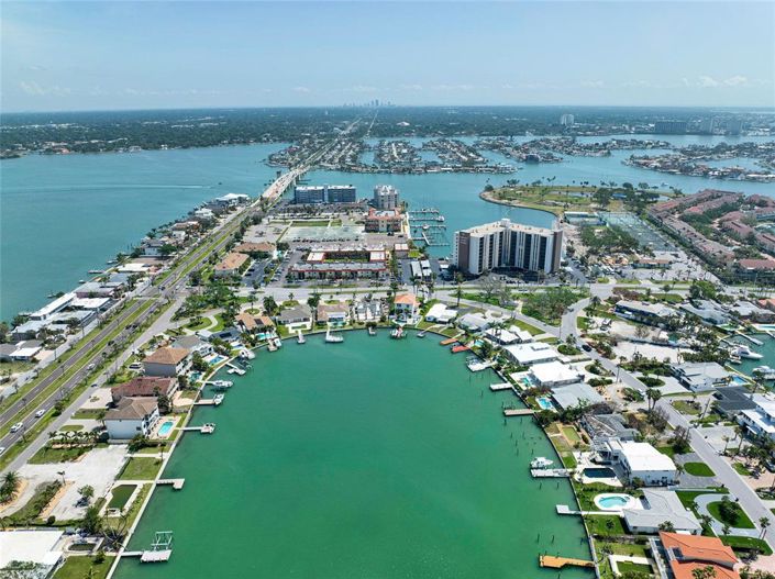 Image No.14-4 Bed Property for sale