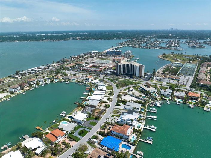 Image No.15-4 Bed Property for sale