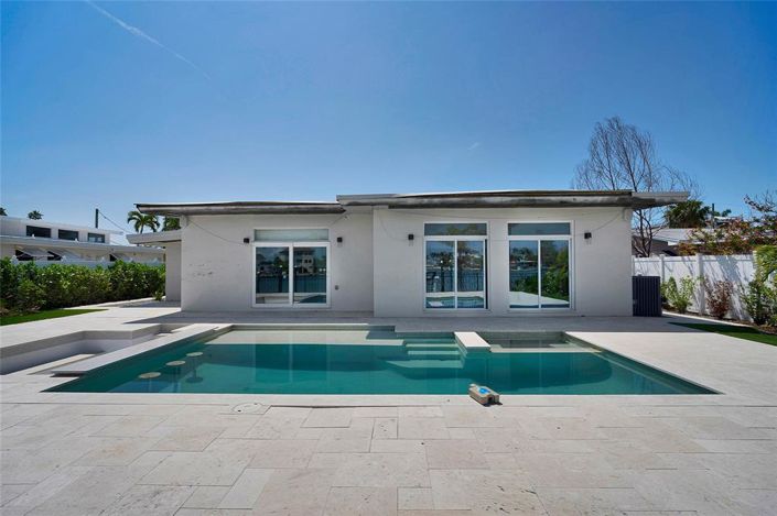 Image No.20-4 Bed Property for sale