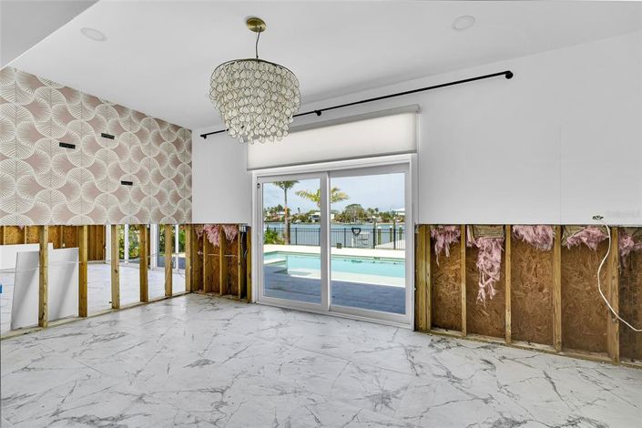 Image No.39-4 Bed Property for sale