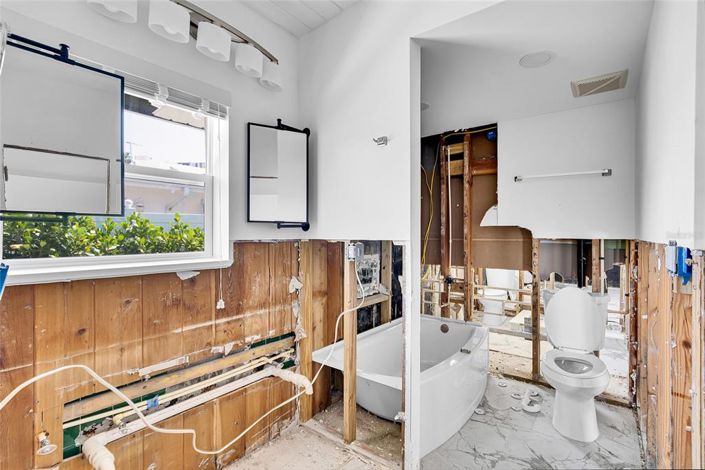 Image No.42-4 Bed Property for sale