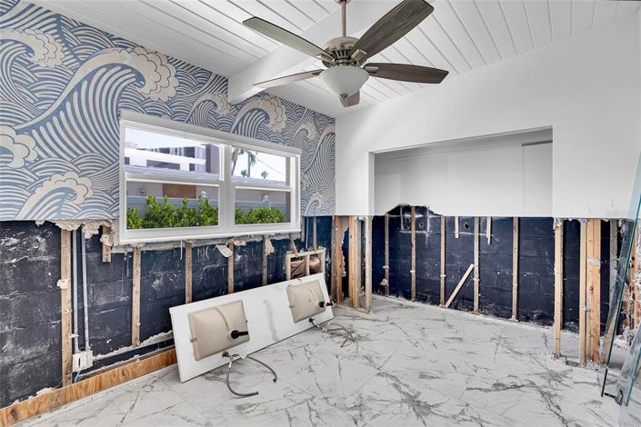 Image No.44-4 Bed Property for sale