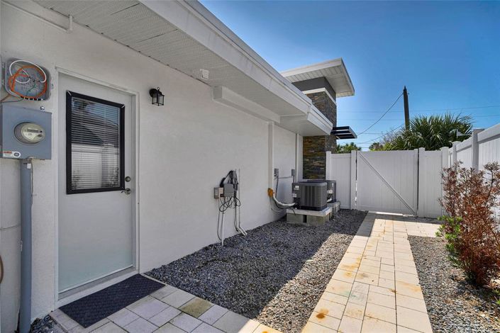 Image No.49-4 Bed Property for sale