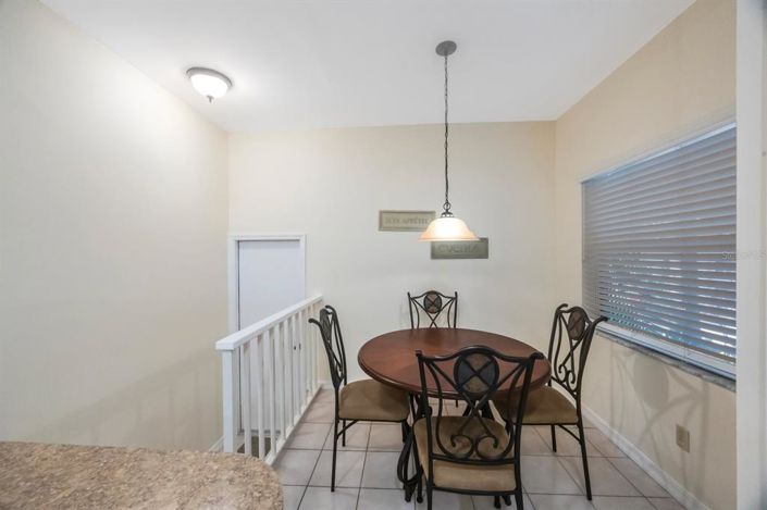 Image No.11-3 Bed Townhouse for sale