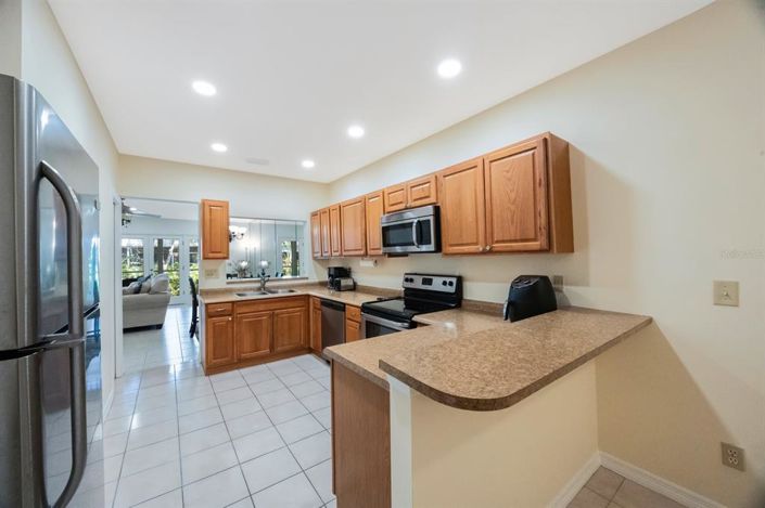 Image No.12-3 Bed Townhouse for sale