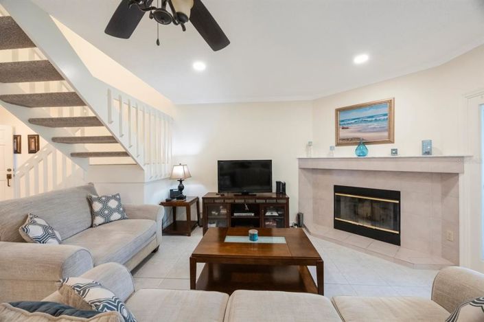 Image No.17-3 Bed Townhouse for sale