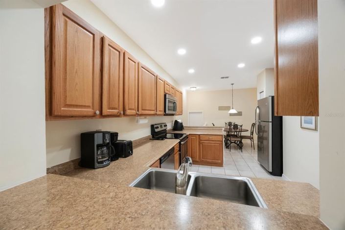 Image No.19-3 Bed Townhouse for sale