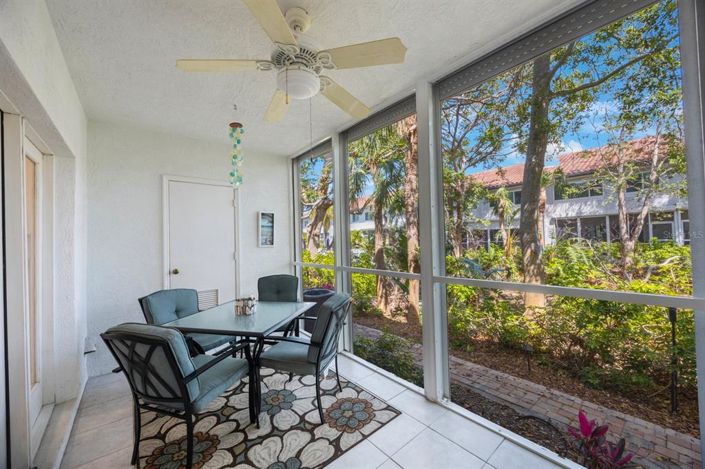 Image No.41-3 Bed Townhouse for sale