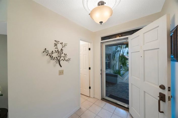 Image No.9-3 Bed Townhouse for sale