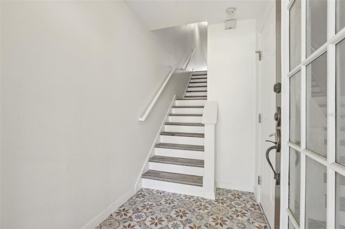 Image No.20-3 Bed Townhouse for sale