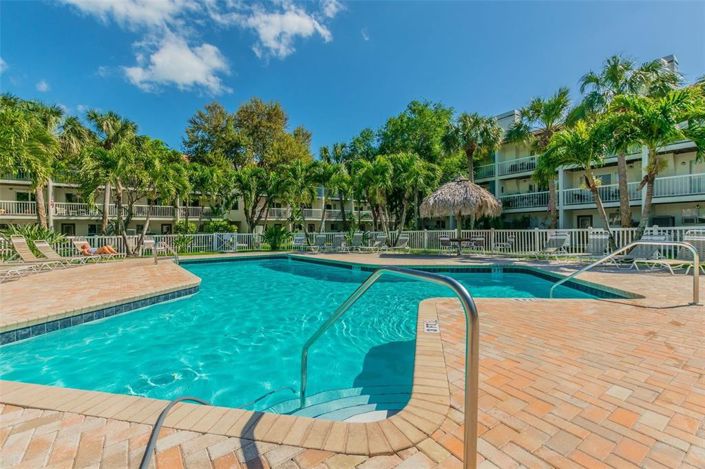 Image No.45-3 Bed Townhouse for sale