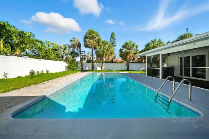 Image No.31-3 Bed Property for sale