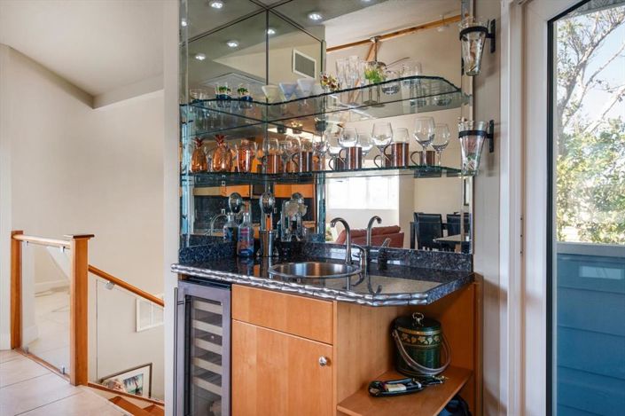 Image No.16-4 Bed Property for sale