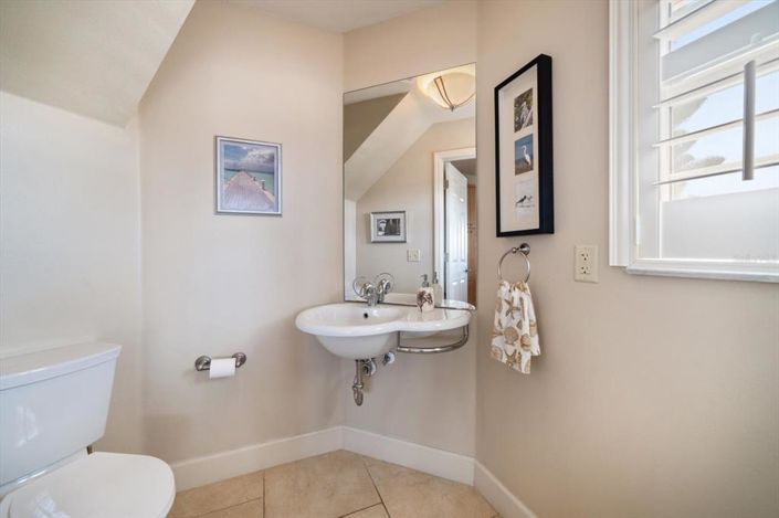 Image No.18-4 Bed Property for sale