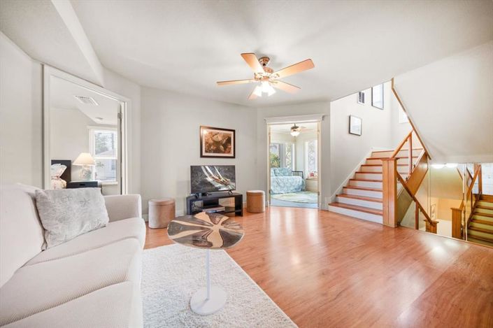 Image No.22-4 Bed Property for sale