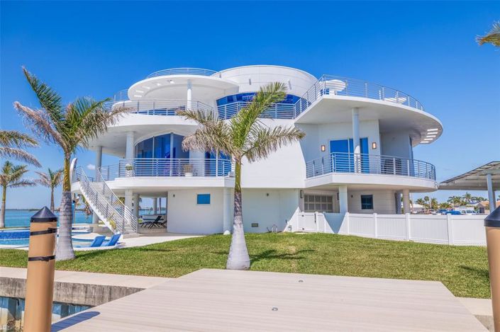 Image No.2-Propriété de 4 chambres à vendre à Treasure Island