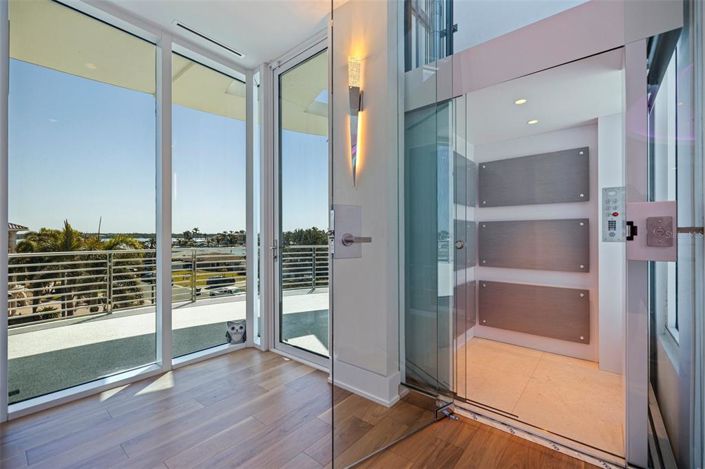 Image No.57-4 Bed Property for sale