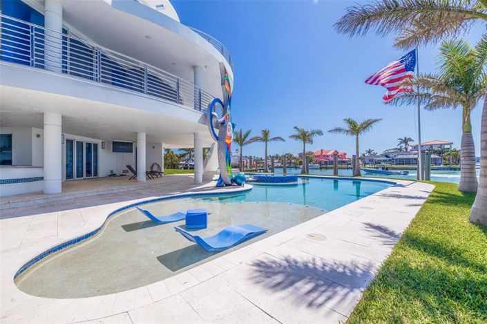 Image No.59-5 Bed Property for sale