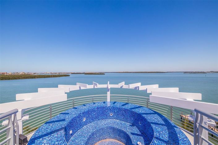 Image No.62-5 Bed Property for sale