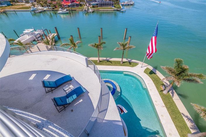 Image No.70-5 Bed Property for sale