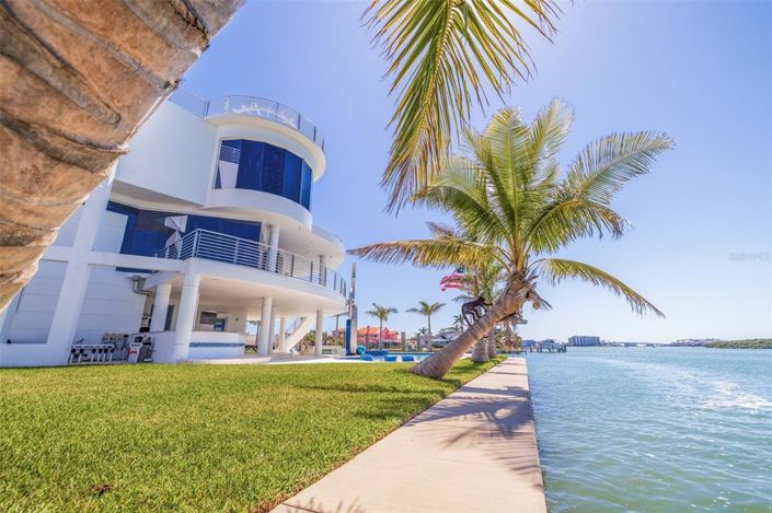 Image No.73-5 Bed Property for sale