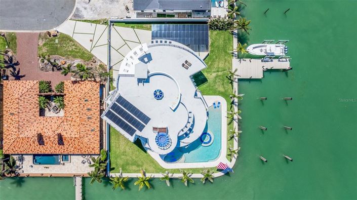 Image No.93-5 Bed Property for sale