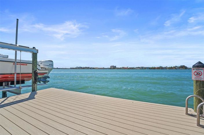 Image No.10-4 Bed Property for sale