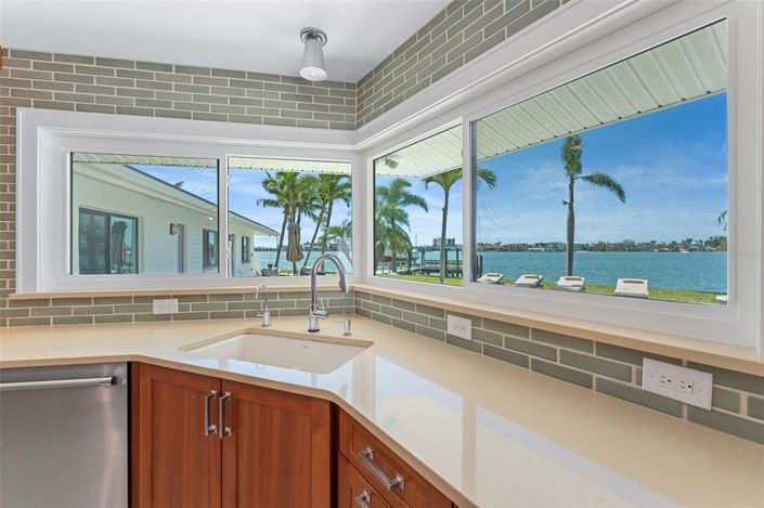 Image No.33-4 Bed Property for sale