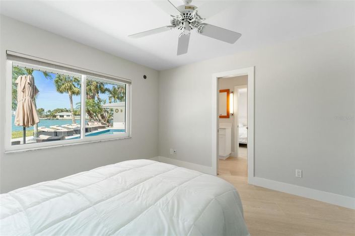 Image No.48-4 Bed Property for sale