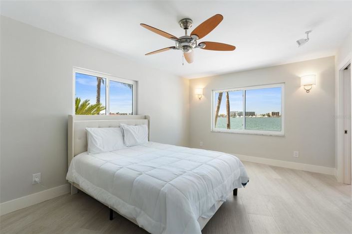 Image No.50-4 Bed Property for sale