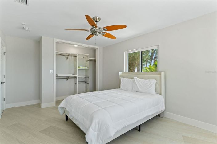 Image No.51-4 Bed Property for sale