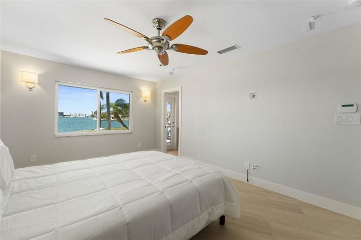 Image No.53-4 Bed Property for sale