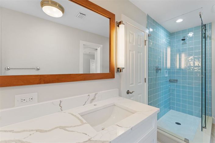 Image No.54-4 Bed Property for sale