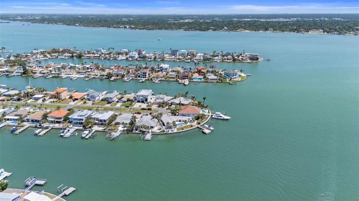 Image No.78-4 Bed Property for sale