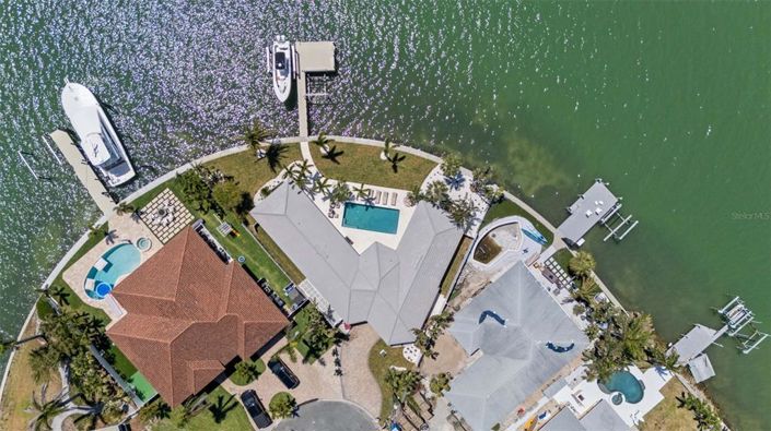 Image No.80-4 Bed Property for sale