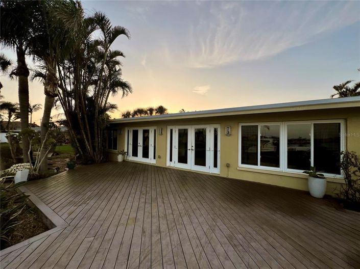 Image No.22-2 Bed Property for sale