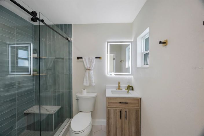 Image No.19-3 Bed Property for sale